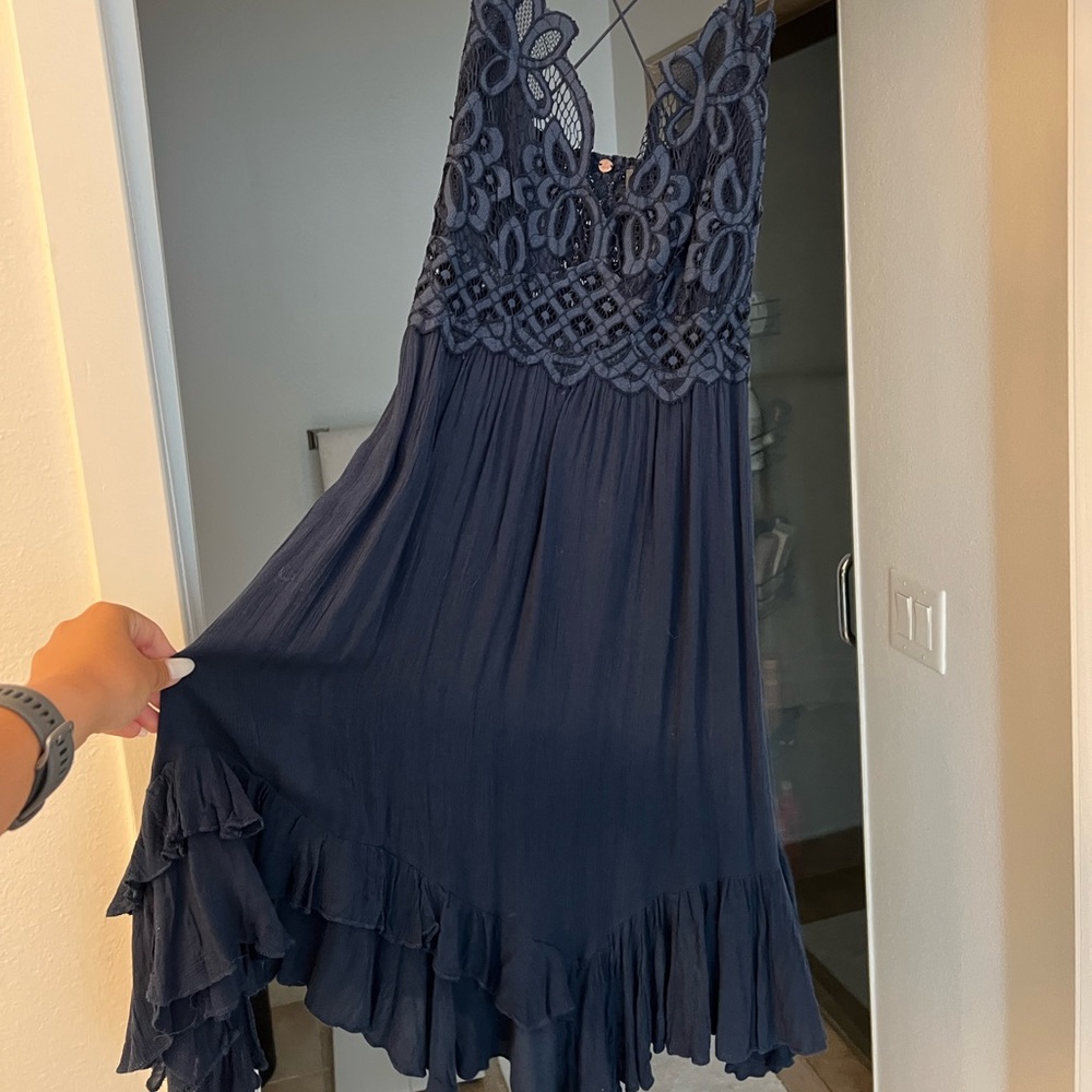 Navy blue, thin strap, flowey